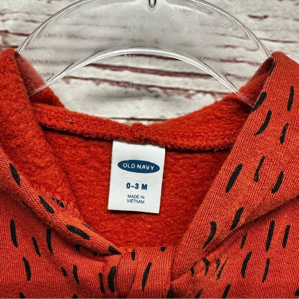 Old Navy Rust Fox Hooded One Piece Size 0-3 Months